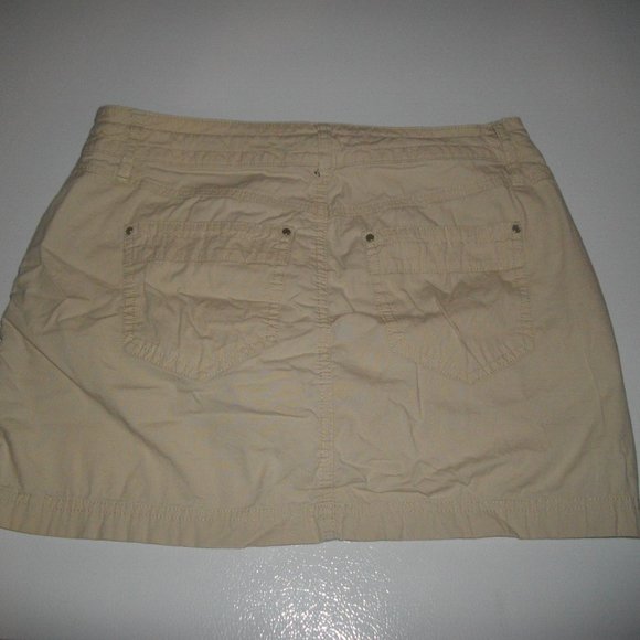 Cream Skort - Picture 2 of 3